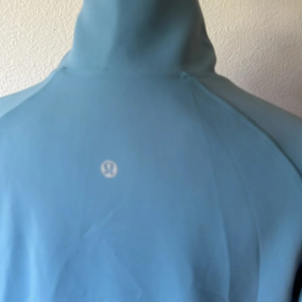 Lululemon sz M Run To Reset 1/2 zip in Aqua smoke great pre owned condition - Picture 8 of 16